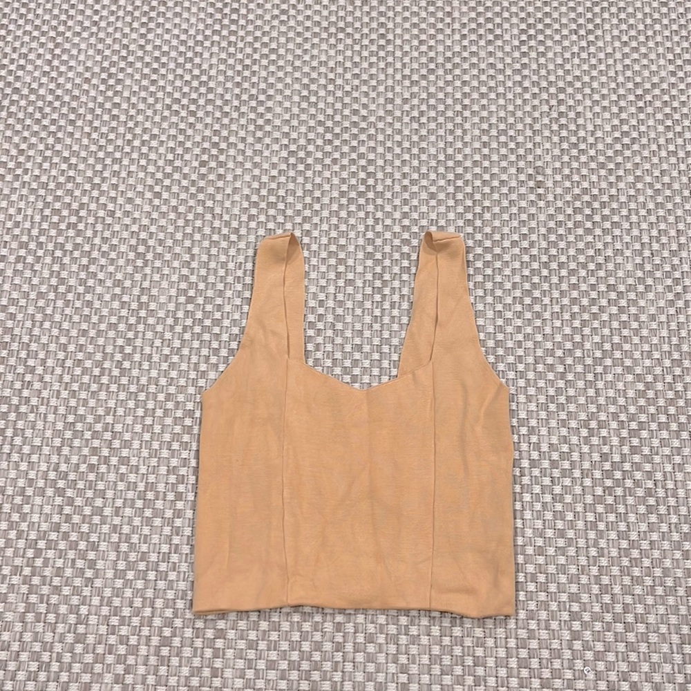 Abercrombie and fitch women’s orange knit tank top, size medium
